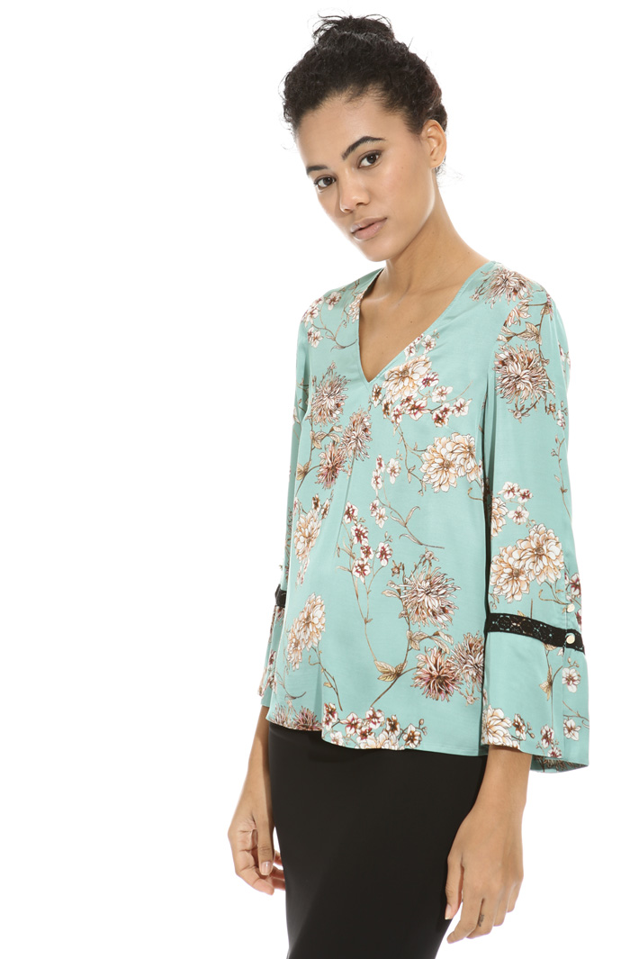 Blusa in raso stampato Intrend Blusa in raso stampato Intrend