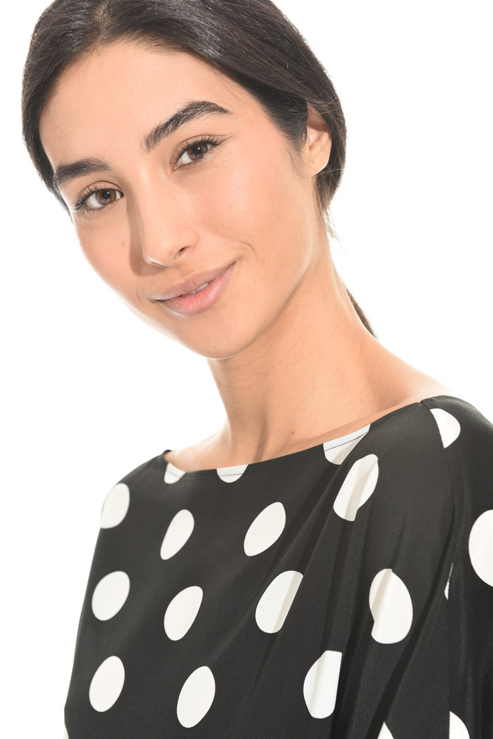 Blusa in crepe de chine Intrend Blusa in crepe de chine Intrend