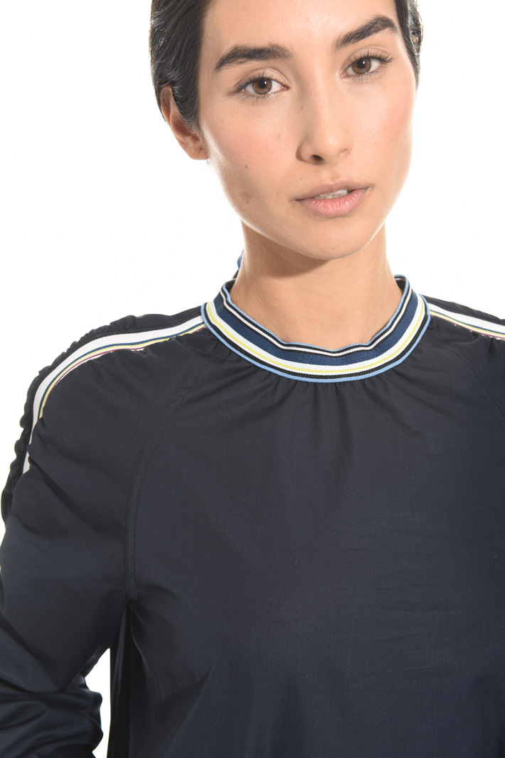 Tunic with elastic inserts Intrend Tunic with elastic inserts Intrend