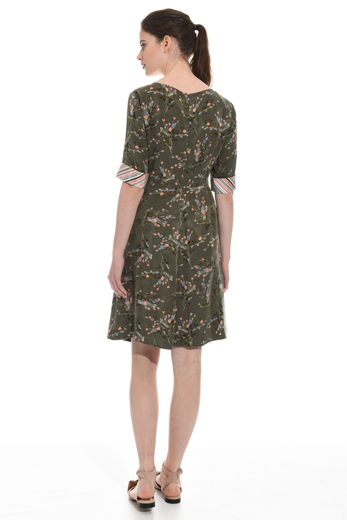 Dress in fluid jacquard fabric Intrend Dress in fluid jacquard fabric Intrend