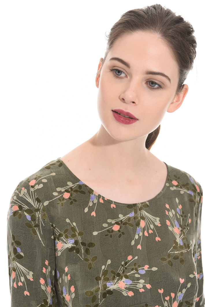 Dress in fluid jacquard fabric Intrend Dress in fluid jacquard fabric Intrend