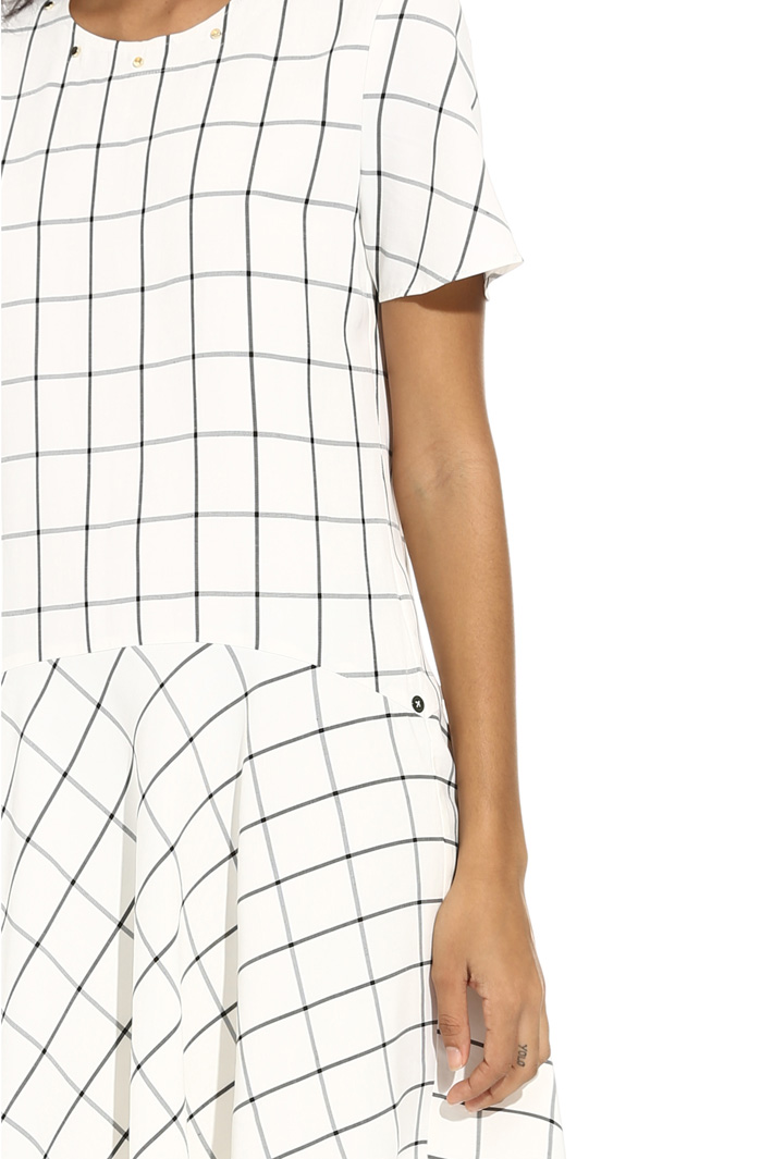 Linen and viscose dress Intrend Linen and viscose dress Intrend