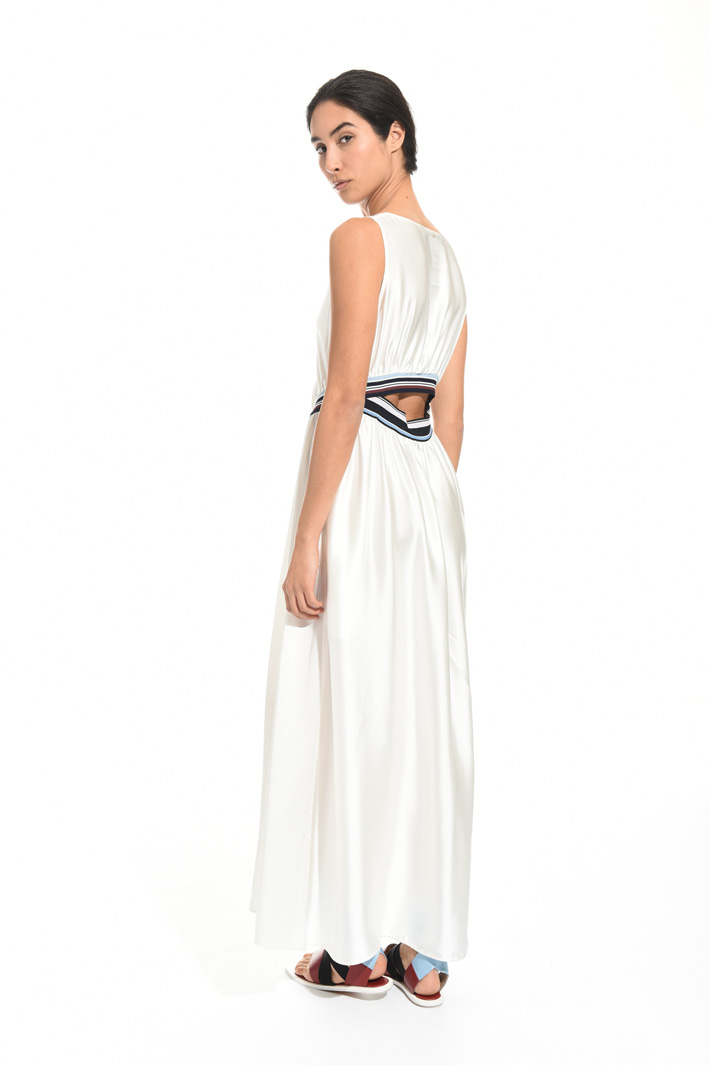 Dress with elastic inserts Intrend Dress with elastic inserts Intrend