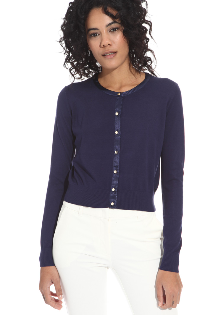 Satin trim shrug Intrend Satin trim shrug Intrend
