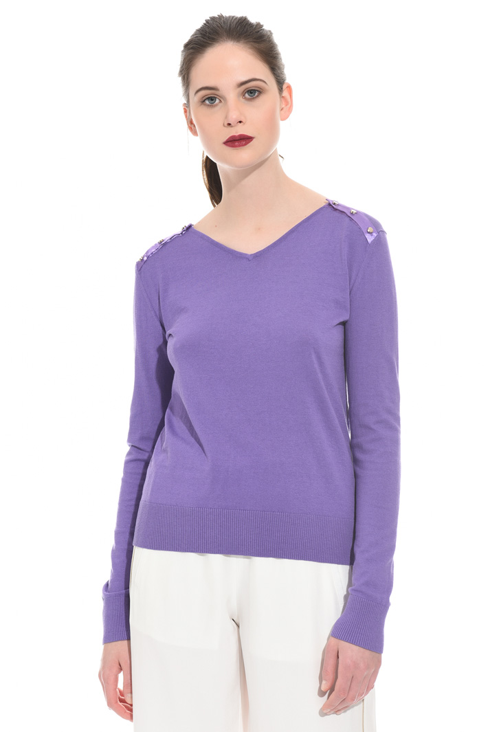 Decorative button sweater Intrend Decorative button sweater Intrend