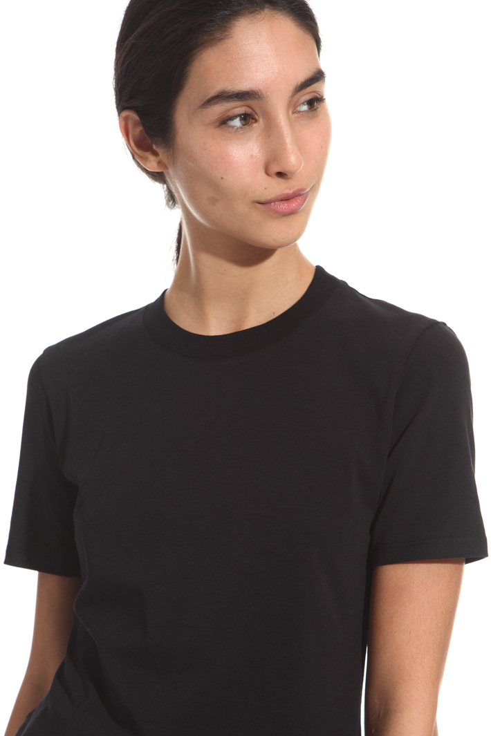 T-shirt girocollo in jersey Intrend T-shirt girocollo in jersey Intrend