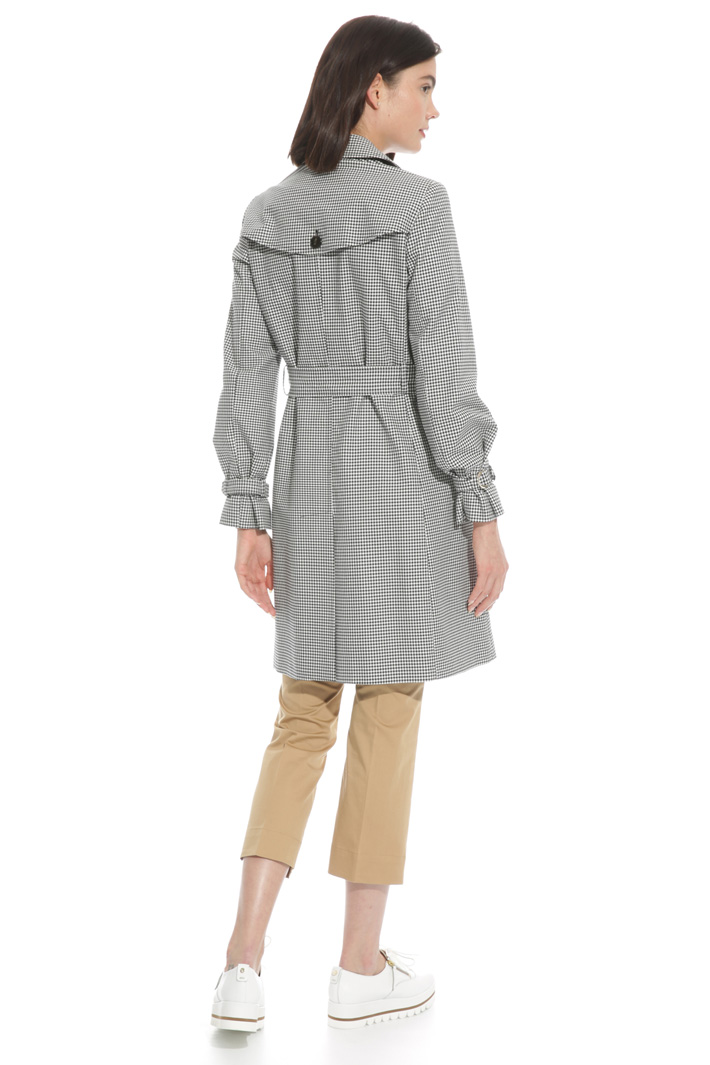 Trench in vichy fabric
Intrend Trench in vichy fabric
Intrend
