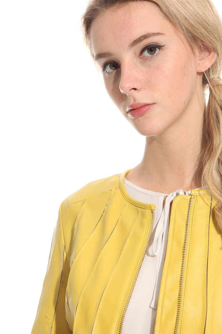Fitted leatherette jacket Intrend Fitted leatherette jacket Intrend