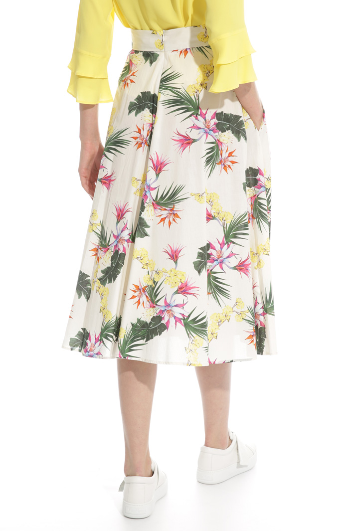 Midi skirt with pockets Intrend Midi skirt with pockets Intrend