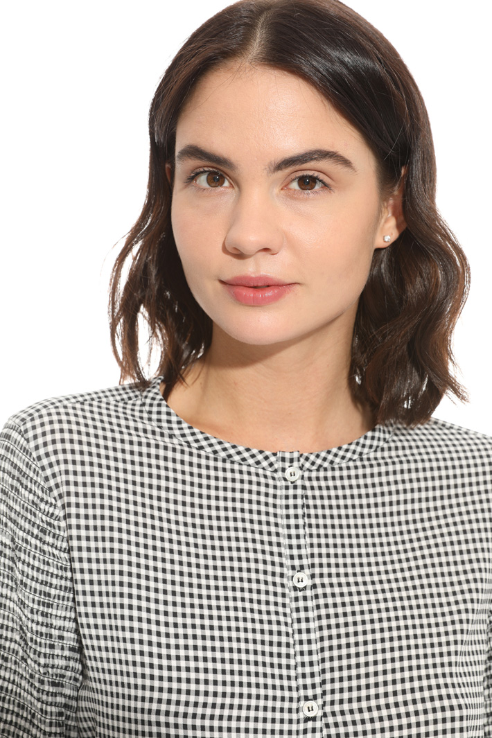 Flared sleeve blouse Intrend Flared sleeve blouse Intrend