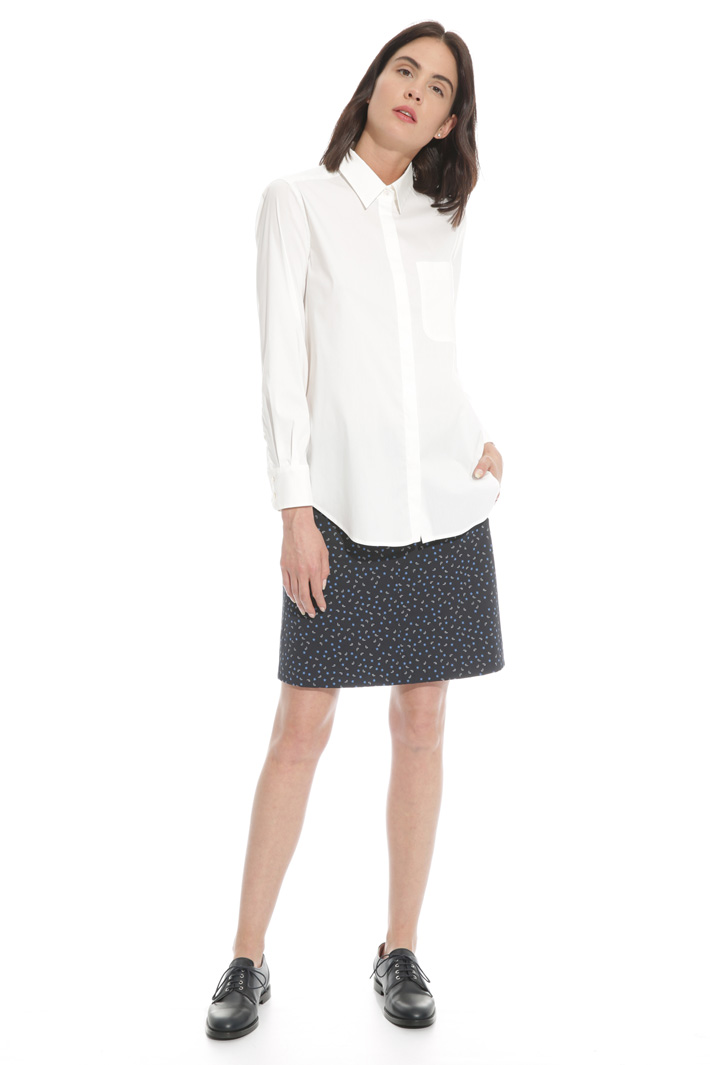 Crepe and poplin shirt
Intrend Crepe and poplin shirt
Intrend