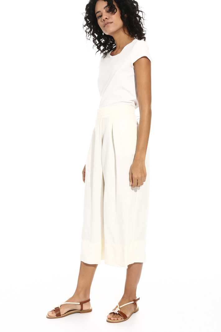 Wide cropped trousers Intrend Wide cropped trousers Intrend