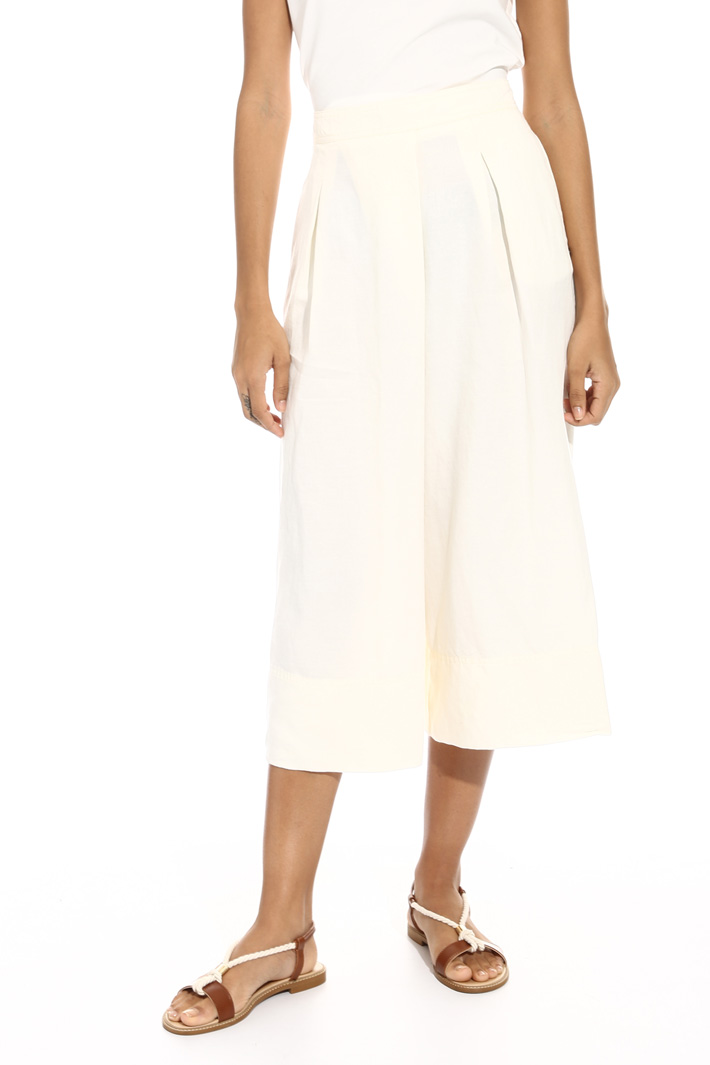 Wide cropped trousers Intrend Wide cropped trousers Intrend