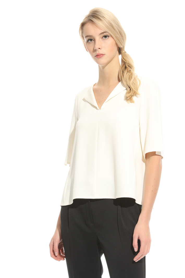 Top in crepe enver satin Intrend Top in crepe enver satin Intrend