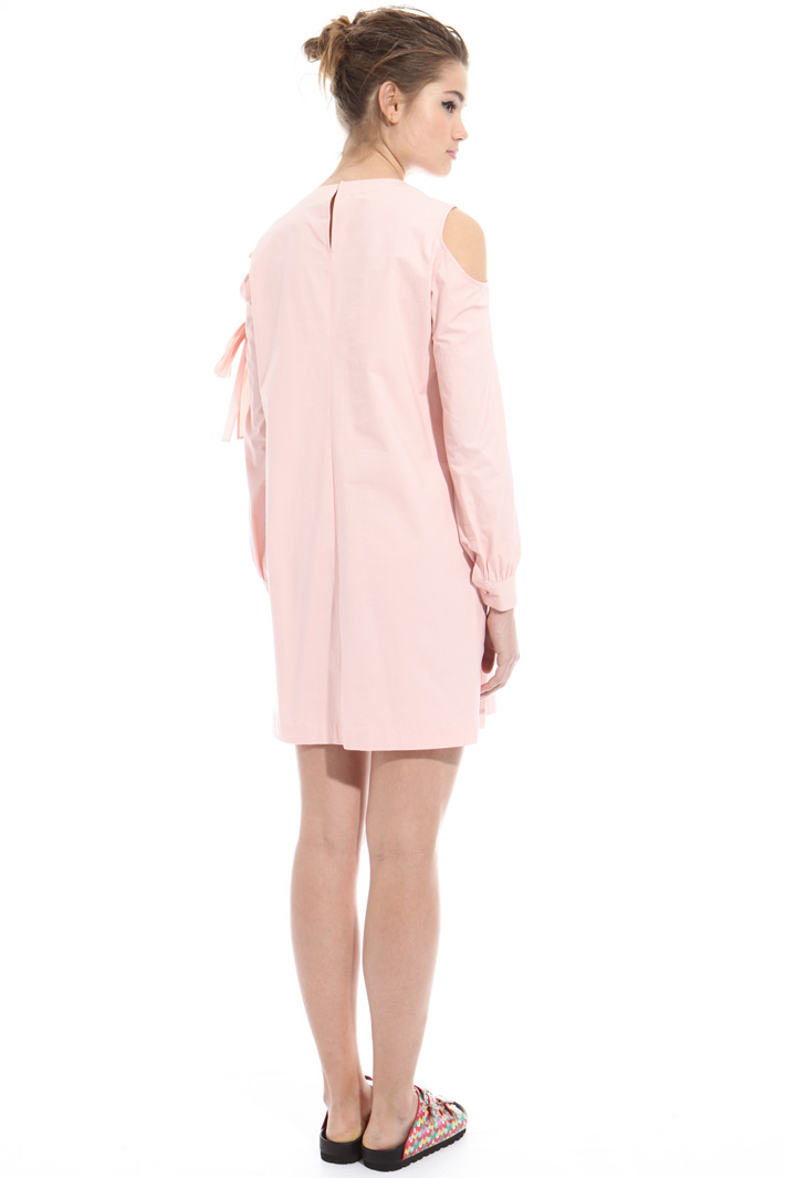 Cold-shoulder dress Intrend Cold-shoulder dress Intrend