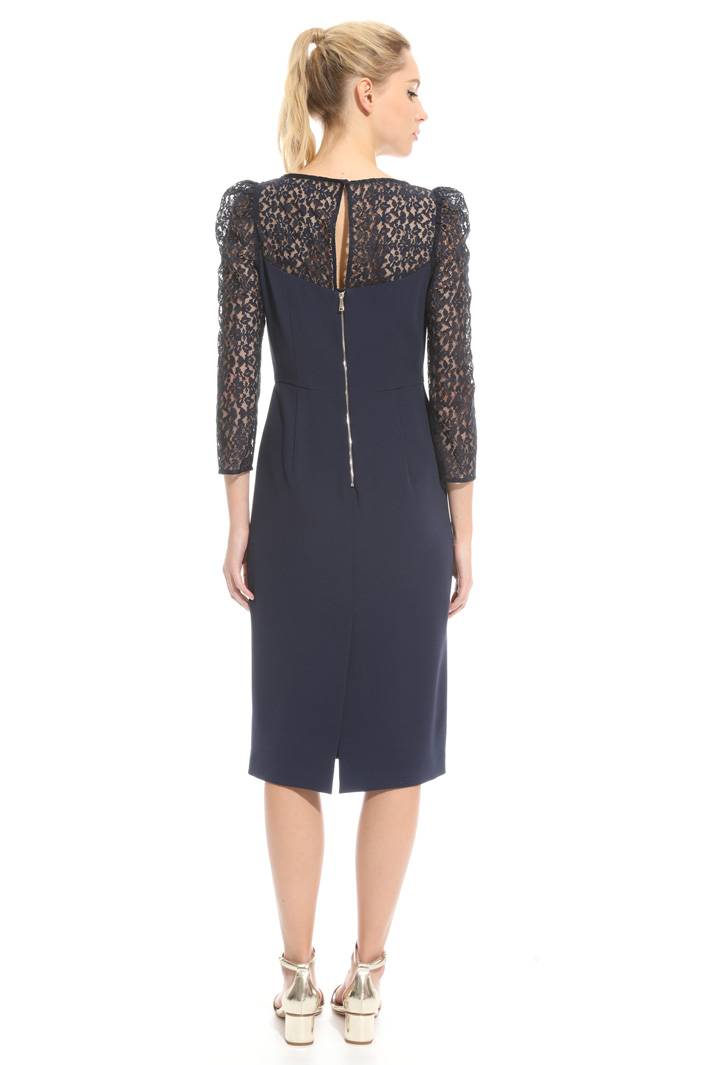 Triacetate and lace dress
Intrend Triacetate and lace dress
Intrend