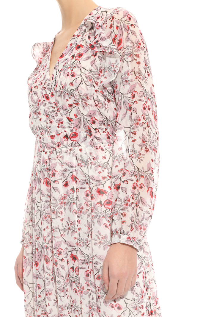 Long dress in gerogette
Intrend Long dress in gerogette
Intrend