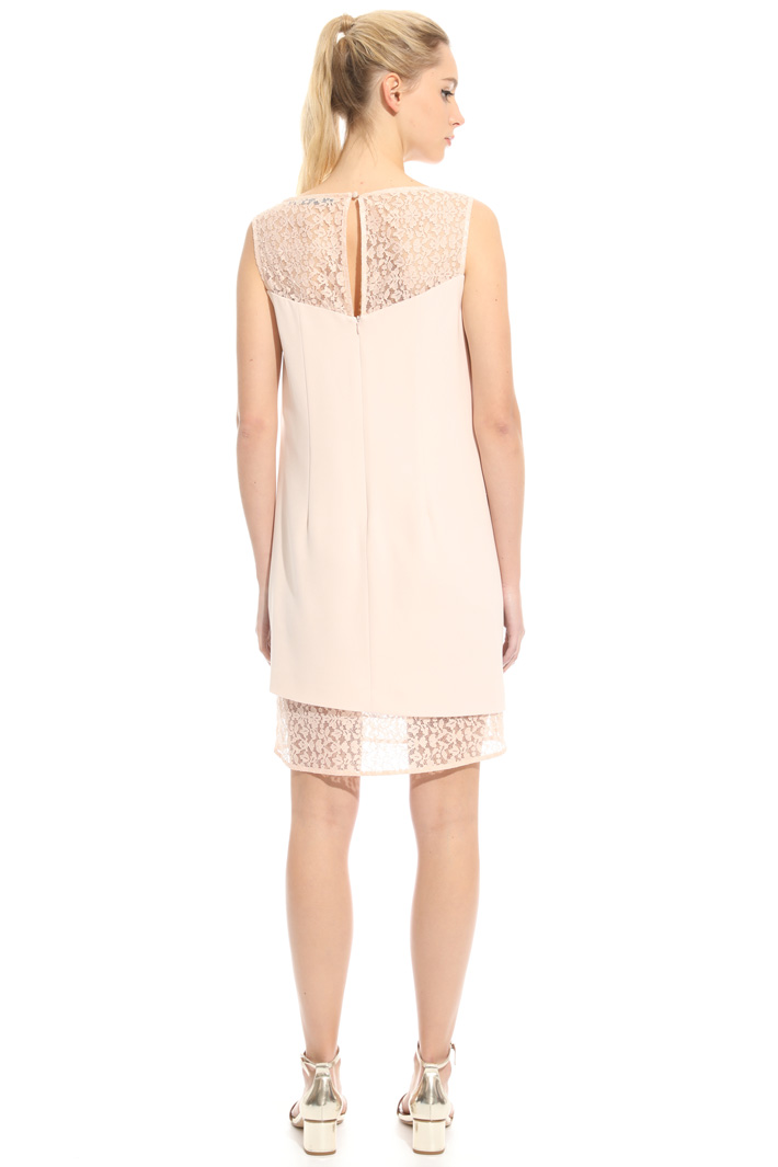 Triacetate and lace dress
Intrend Triacetate and lace dress
Intrend