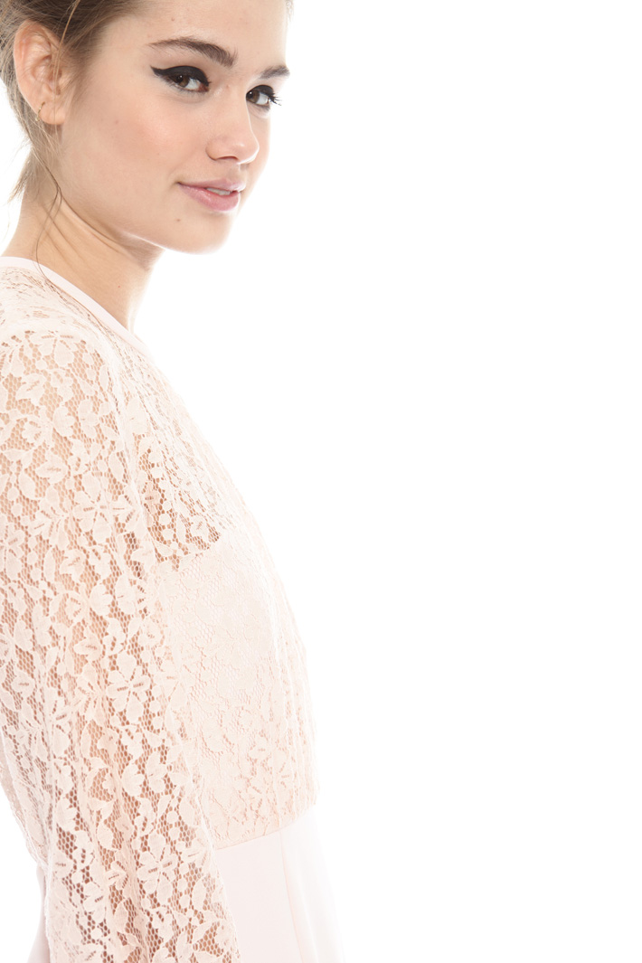 Lace princesse-line dress Intrend Lace princesse-line dress Intrend