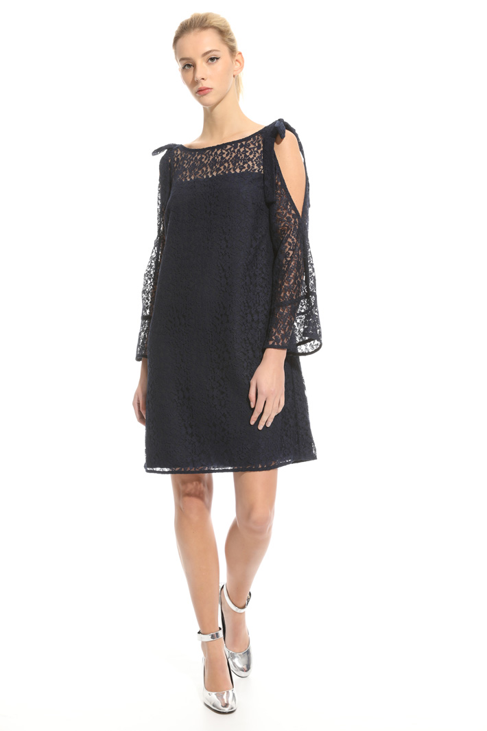Short lace dress Intrend Short lace dress Intrend