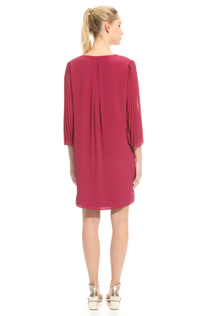 Pleated sleeve dress Intrend Pleated sleeve dress Intrend