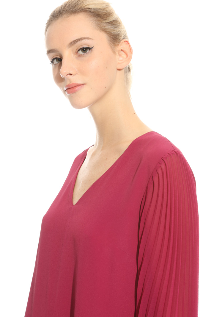 Pleated sleeve dress Intrend Pleated sleeve dress Intrend