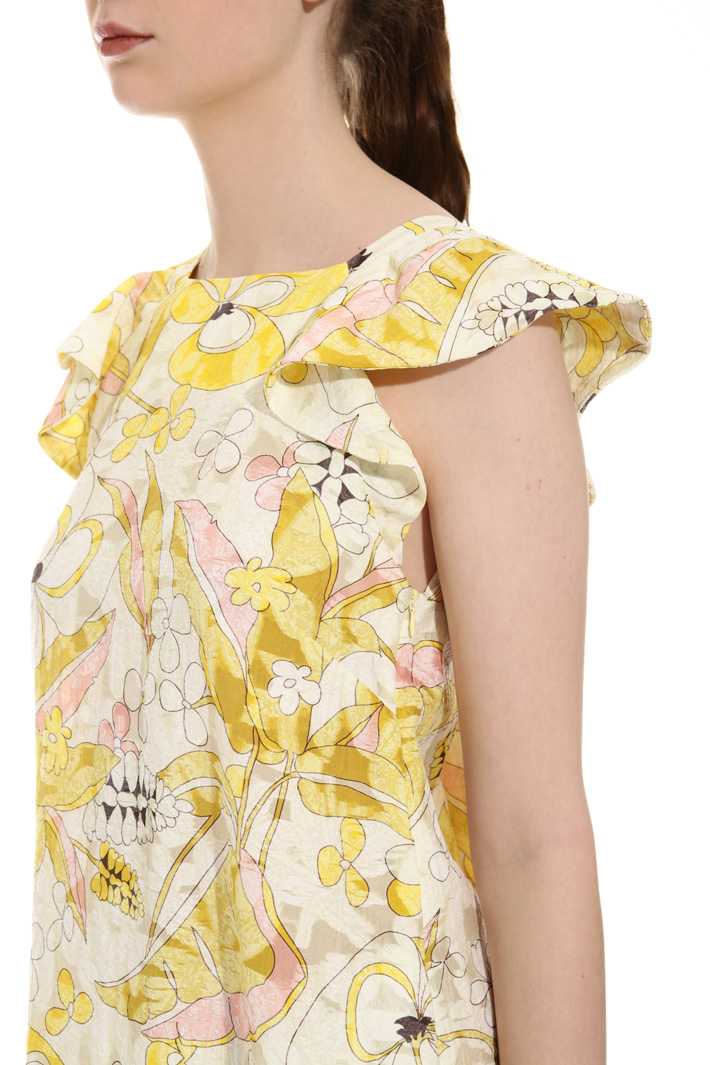 Ruffle sleeve blouse Intrend Ruffle sleeve blouse Intrend