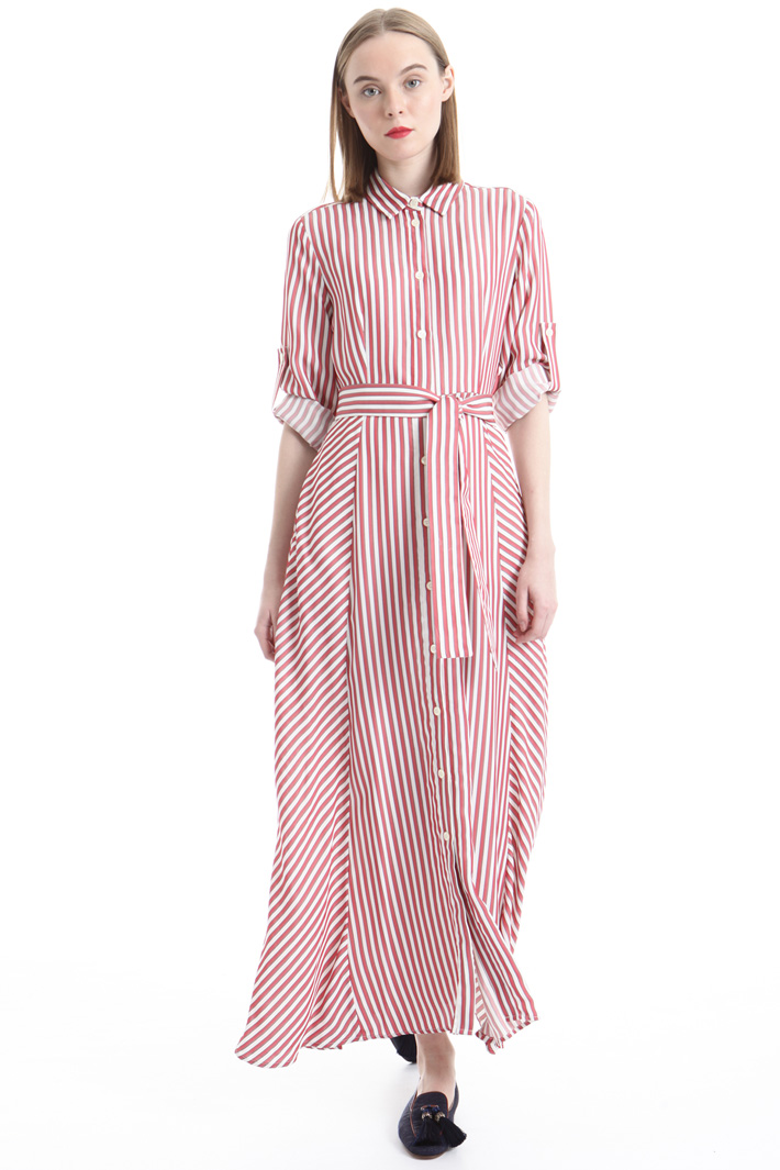 Fluid chemisier dress
Intrend Fluid chemisier dress
Intrend