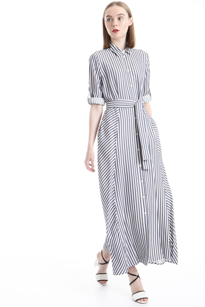 Fluid chemisier dress
Intrend Fluid chemisier dress
Intrend
