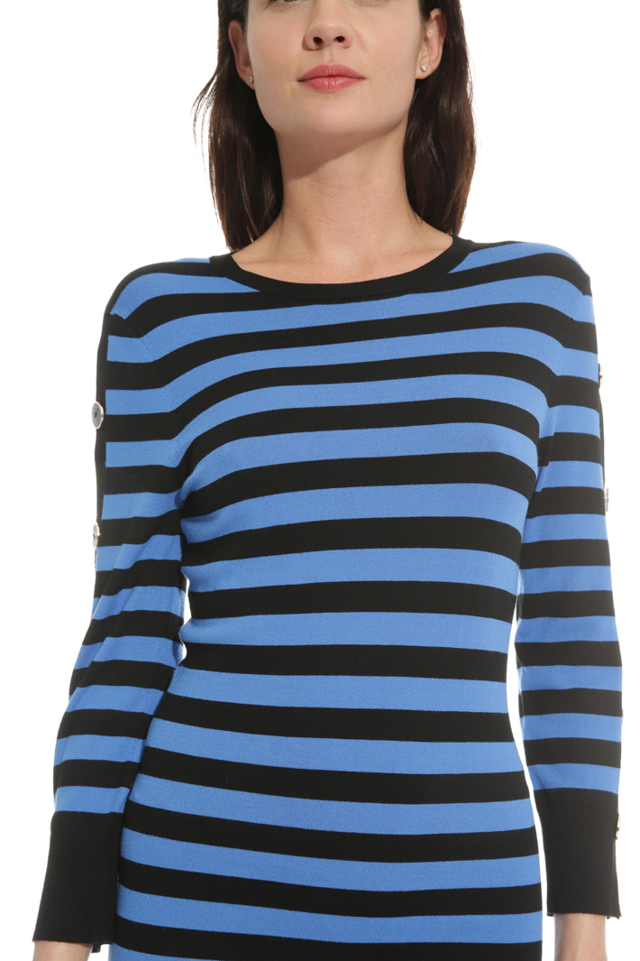 Knit longuette dress
Intrend Knit longuette dress
Intrend