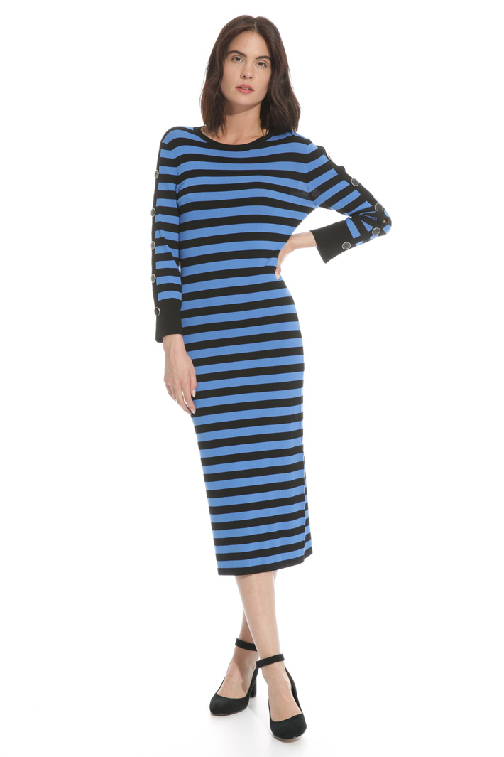 Knit longuette dress
Intrend Knit longuette dress
Intrend