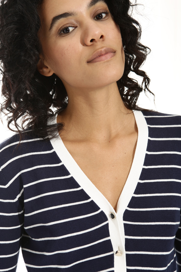 Buttoned cardigan Intrend Buttoned cardigan Intrend