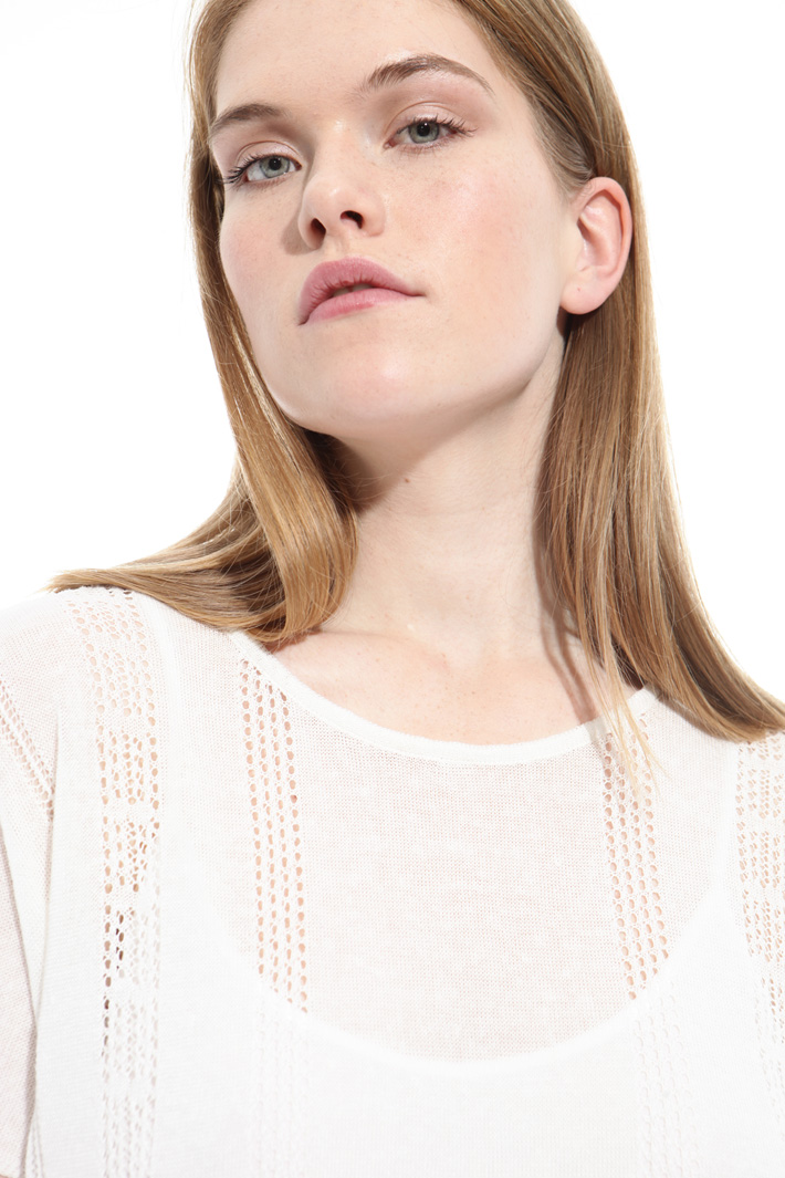 Perforated linen sweater Intrend Perforated linen sweater Intrend