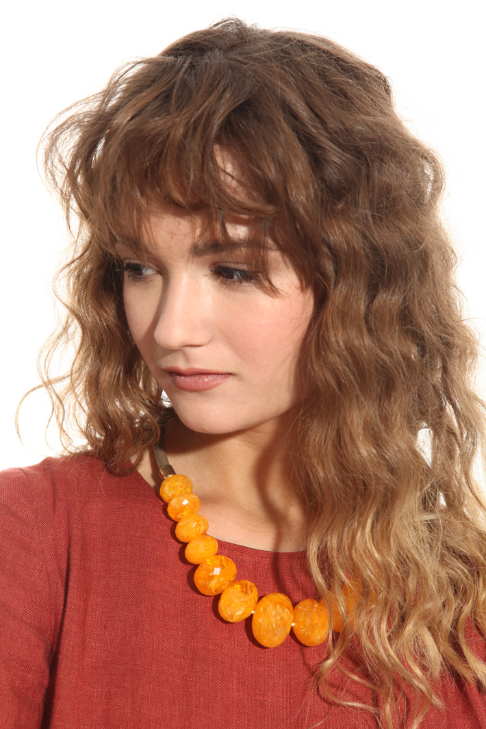 Multi-faceted hem necklace Diffusione Tessile Multi-faceted hem necklace Diffusione Tessile