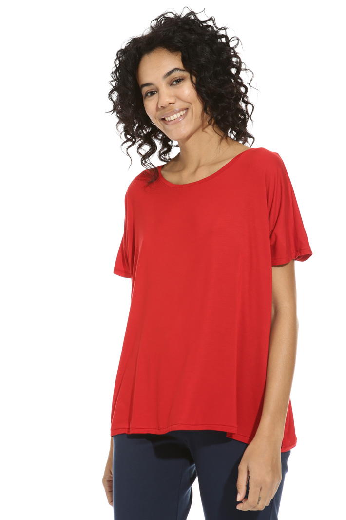T-shirt svasata in viscosa Intrend T-shirt svasata in viscosa Intrend