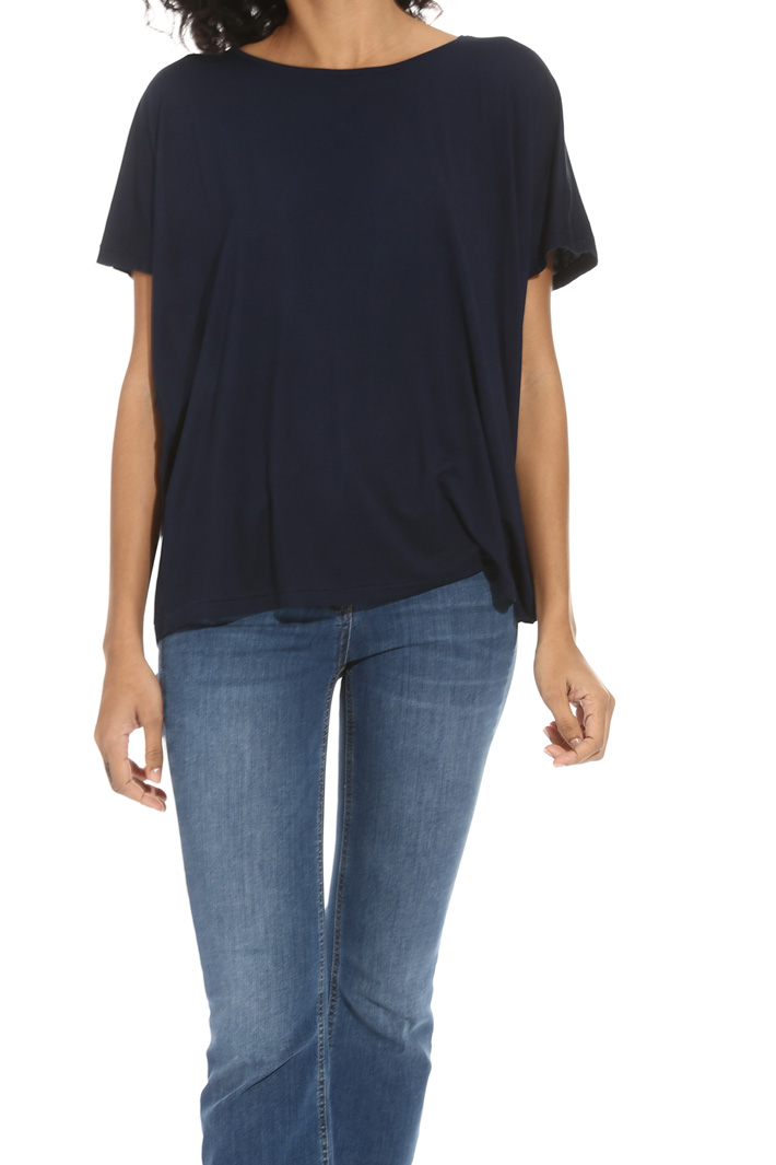 T-shirt svasata in viscosa Intrend T-shirt svasata in viscosa Intrend