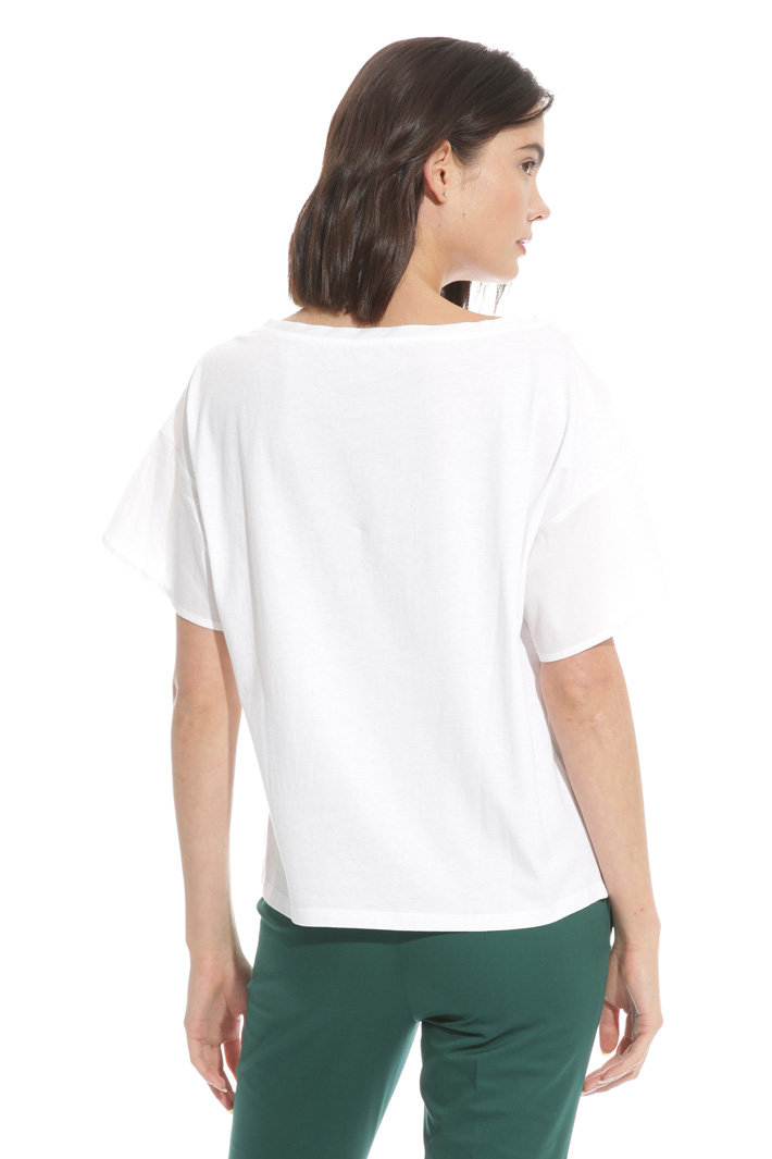 T-shirt con ricamo paillettes Intrend T-shirt con ricamo paillettes Intrend
