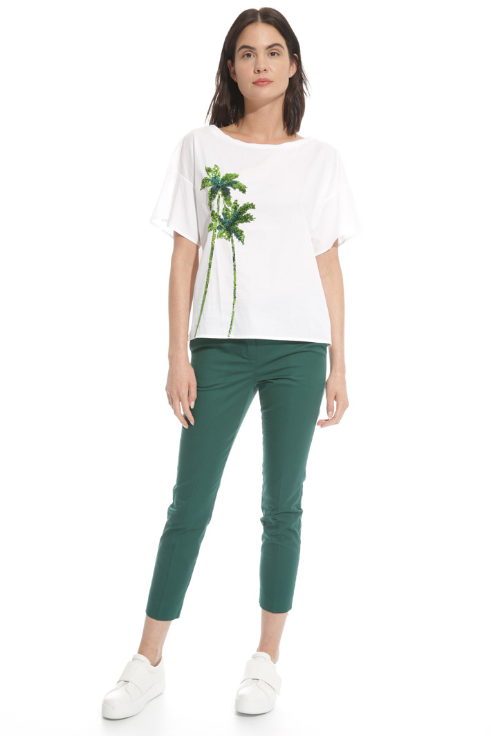 T-shirt con ricamo paillettes Intrend T-shirt con ricamo paillettes Intrend