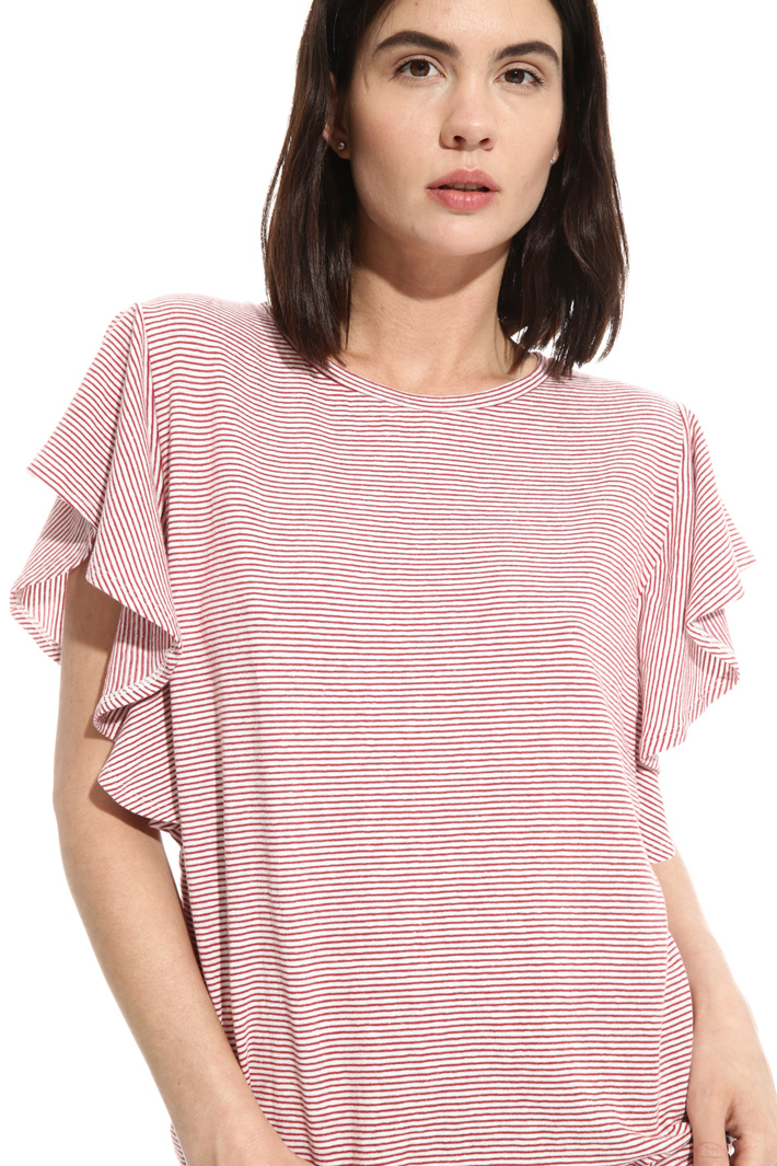 T-shirt con maniche volant Intrend T-shirt con maniche volant Intrend