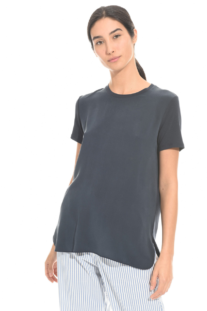 T-shirt in jersey di viscosa Intrend T-shirt in jersey di viscosa Intrend