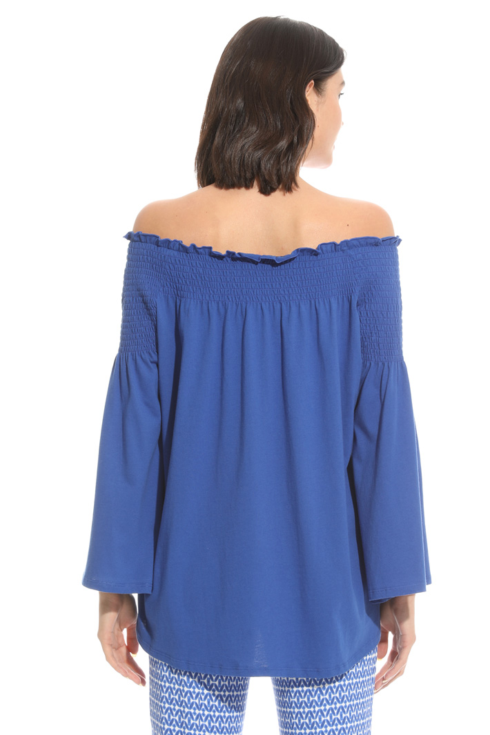T-shirt con scollo bardot Intrend T-shirt con scollo bardot Intrend