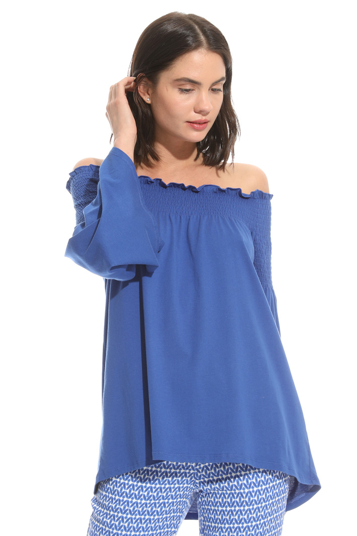 T-shirt con scollo bardot Intrend T-shirt con scollo bardot Intrend