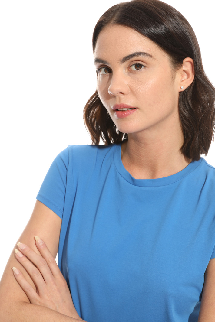 T-shirt in cotone crepe Intrend T-shirt in cotone crepe Intrend