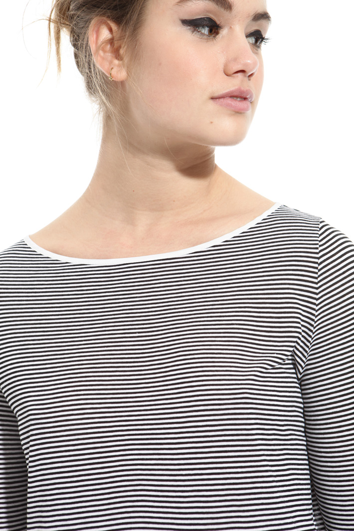 T-shirt in jersey rigato Intrend T-shirt in jersey rigato Intrend