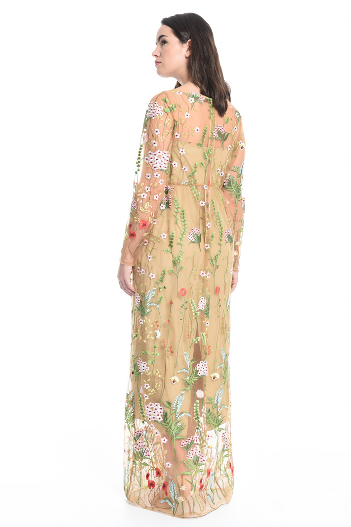 Abito lungo in tulle ricamato Intrend Abito lungo in tulle ricamato Intrend