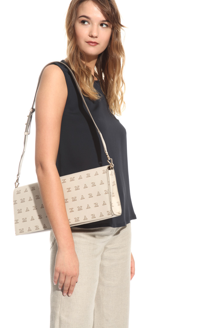 Long pochette in leather Diffusione Tessile Long pochette in leather Diffusione Tessile