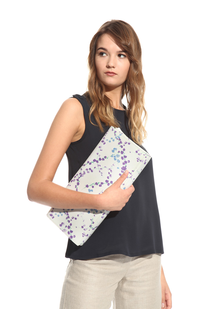 Long pochette in leather Diffusione Tessile Long pochette in leather Diffusione Tessile