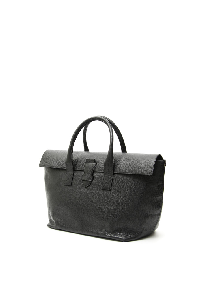 Maxi leather handbag
Diffusione Tessile Maxi leather handbag
Diffusione Tessile