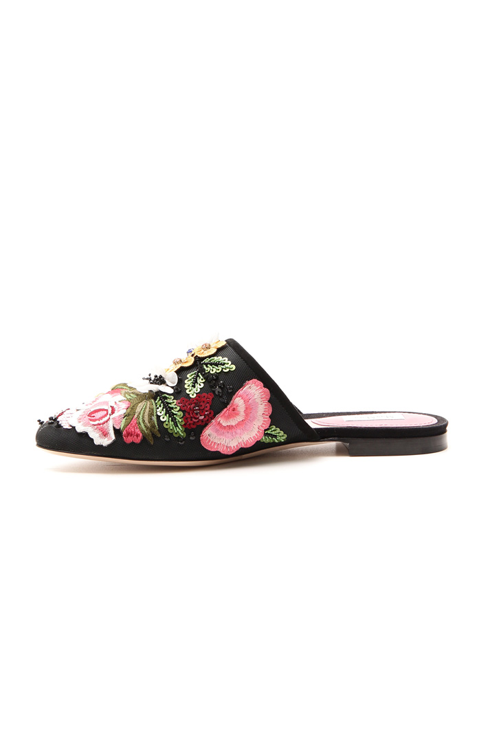 Sabot with floral embroidery Diffusione Tessile Sabot with floral embroidery Diffusione Tessile