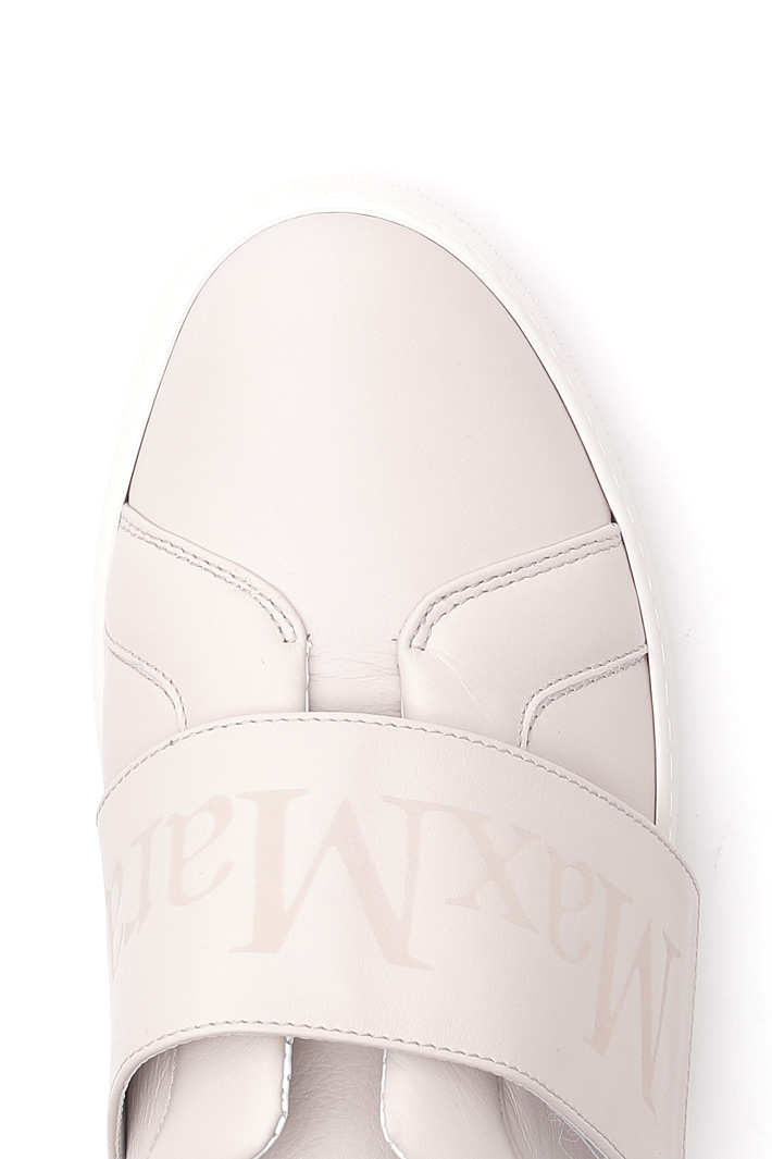 Sneakers in pelle semi lucida Intrend Sneakers in pelle semi lucida Intrend